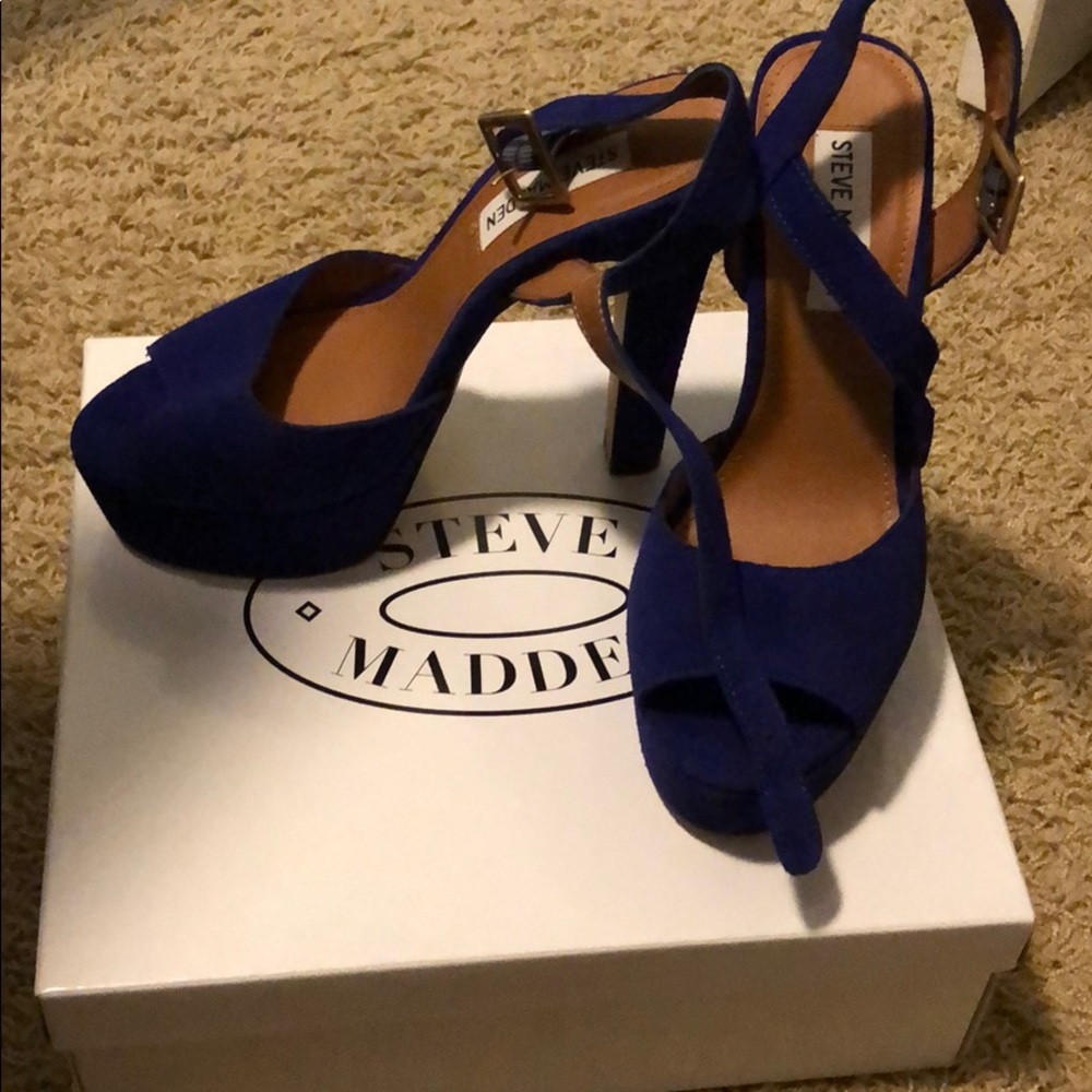 Peep toe stilettos
